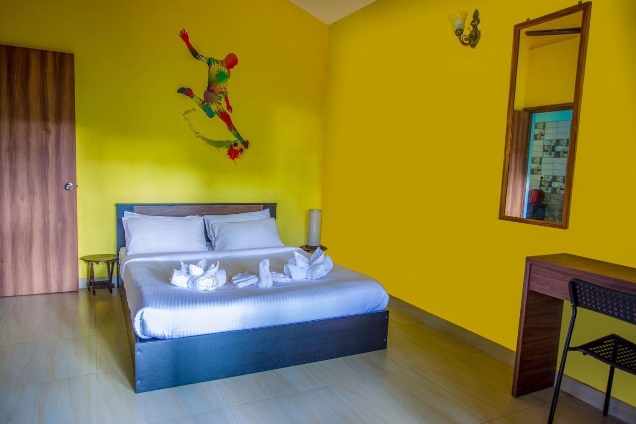 Mariners Bay Resort 曼德姆 外观 照片